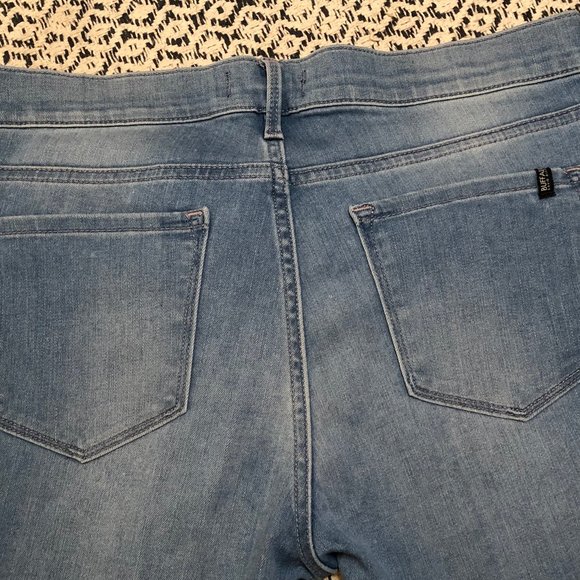 Buffalo David Bitton FAITH Jeans w/ Slim Flare - Picture 3 of 5